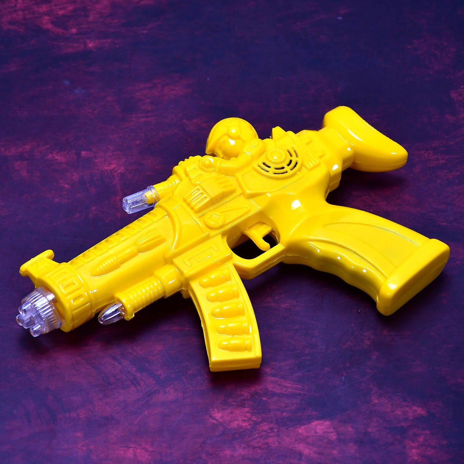 Transparent glow gear gun with rainbow lights Transparent glow gear gun with rainbow lights